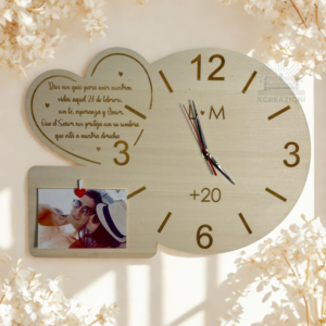 orologio in legno personalizzato con porta foto e dedica